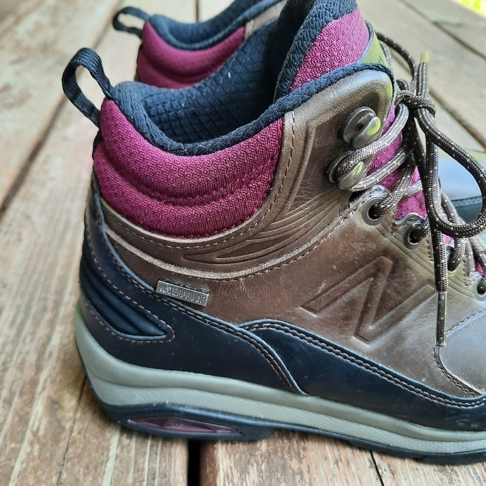 New Balance 1400 V1 Trail Walking Boots Dark Brown leather hiking boots WW1400DB - Picture 4 of 16